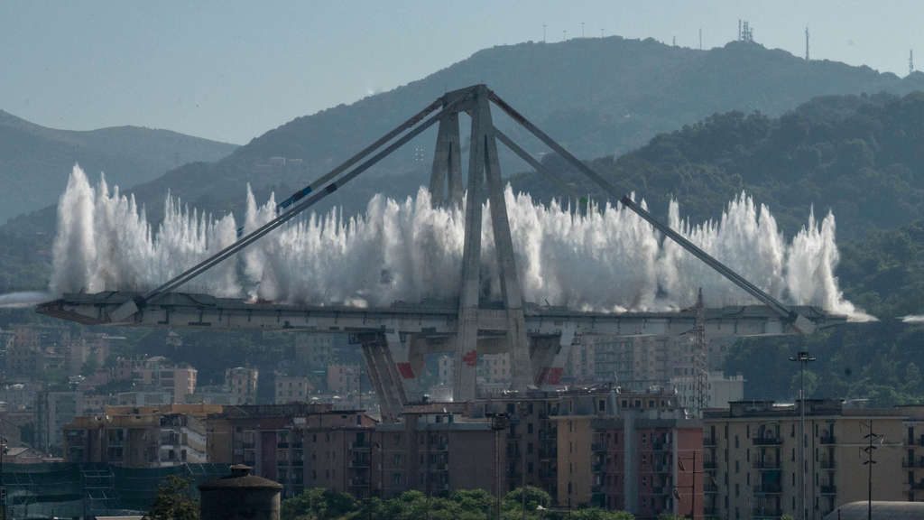 Demolizione ponte Morandi