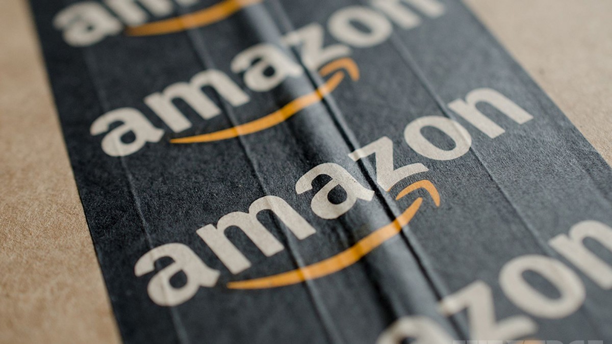 Pacchi con logo Amazon