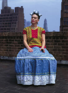 Frida on rooftop - New York, 1946 © Nickolas Muray Photo Archive