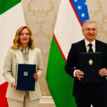 La cerimonia di scambio di accordi al termine dell'incontro bilaterale del Presidente del Consiglio, Giorgia Meloni, con il Presidente della Repubblica dell'Uzbekistan, Shavkat Mirziyoyev