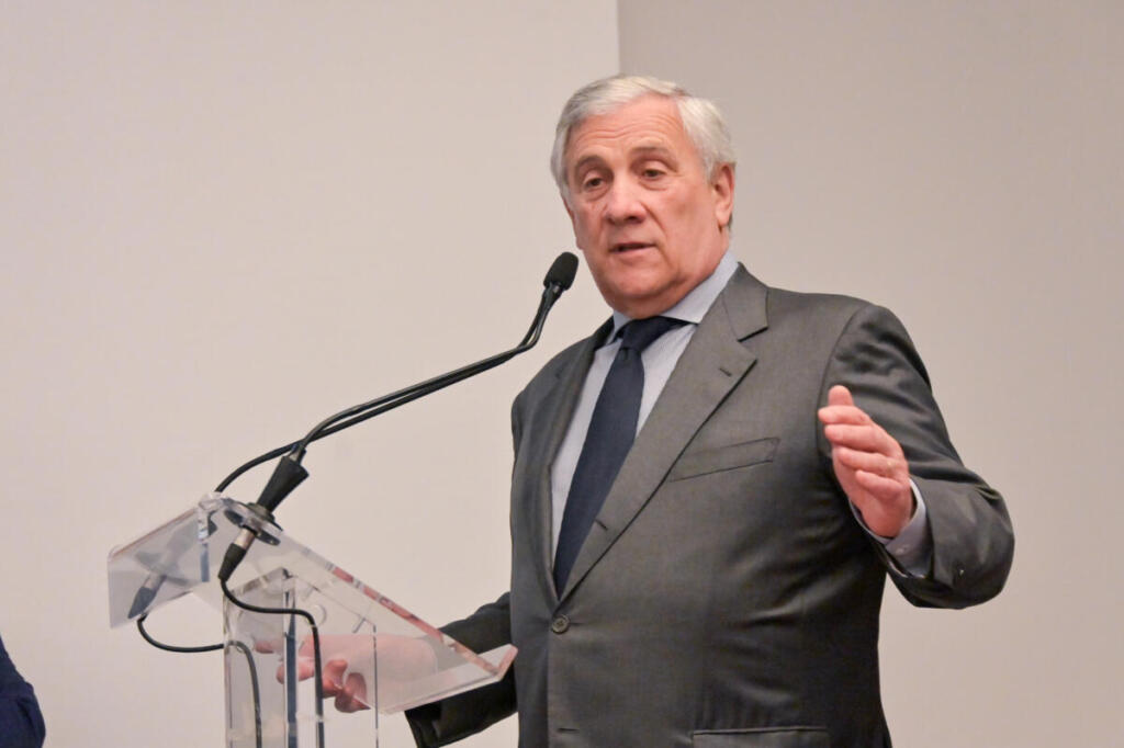 Antonio Tajani, Ministro degli Esteri