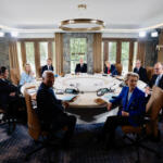 L'apertura della prima sessione di lavoro del G7