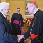 Il Presidente Sergio Mattarella con S.E. Rev.ma il Cardinale Pietro Parolin, Segretario di Stato di Sua Santità, in occasione della visita Ufficiale in Vaticano