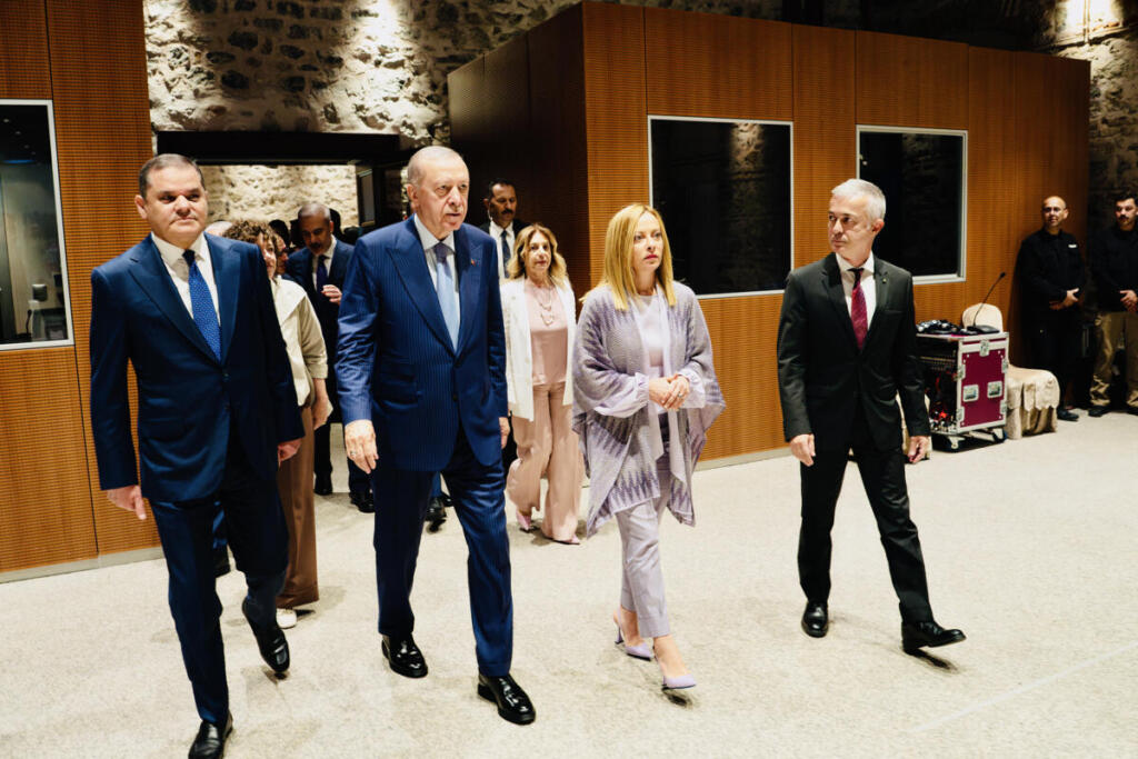 Abdul Hamid Mohammed Dbeibeh Ministro della Difesa della Libia, Recep Tayyip Erdogan Presidente della Turchia, il Presidente Giorgia Meloni