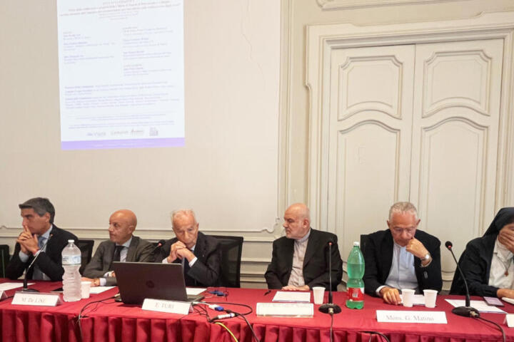Odcec Napoli - Chiesa di Napoli (da sinistra Battaglia, De Lise, Turi, Beneduce, Matino e Pitrella)