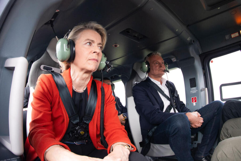 Ursula von der Leyen, Presidente della Commissione Europea con Gitanas Nauseda, Presidente della Lituania