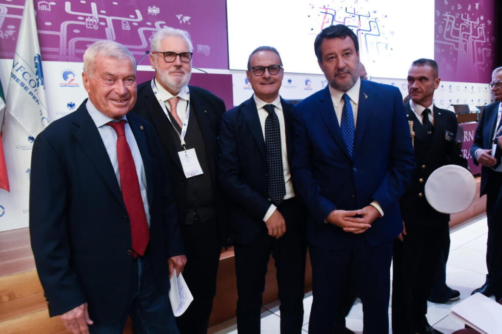 Carlo Sangalli, Presidente Confcommercio, Fabrizio Palenzona, Presidente della Fondazione Carli, Pasquale Russo. Presidente Conftrasporto, Matteo Salvini, Ministro dei Trasporti