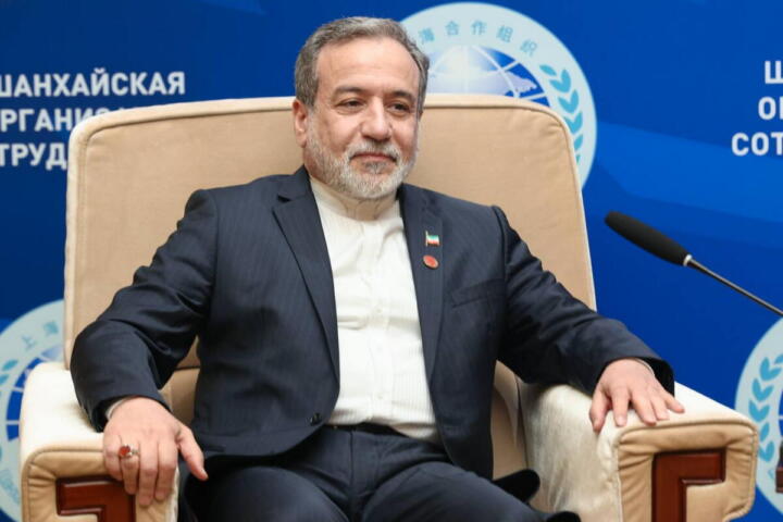 Iran, Araghchi agli Usa: “Stop a richieste sproporzionate”
