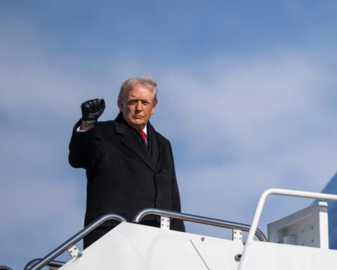 Nucleare Iran, sale la tensione: Trump minaccia la forza militare