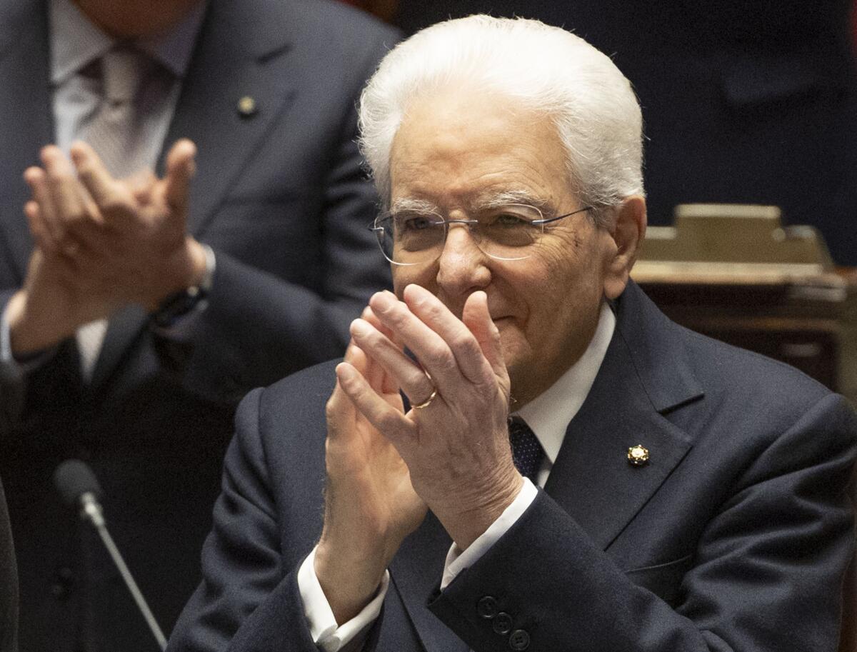 Vigili del Fuoco, Mattarella: “Riconoscenza della Repubblica”. Meloni: “Pilastro fondamentale della comunità”