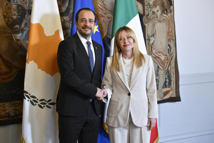 dialogo Italia Cipro