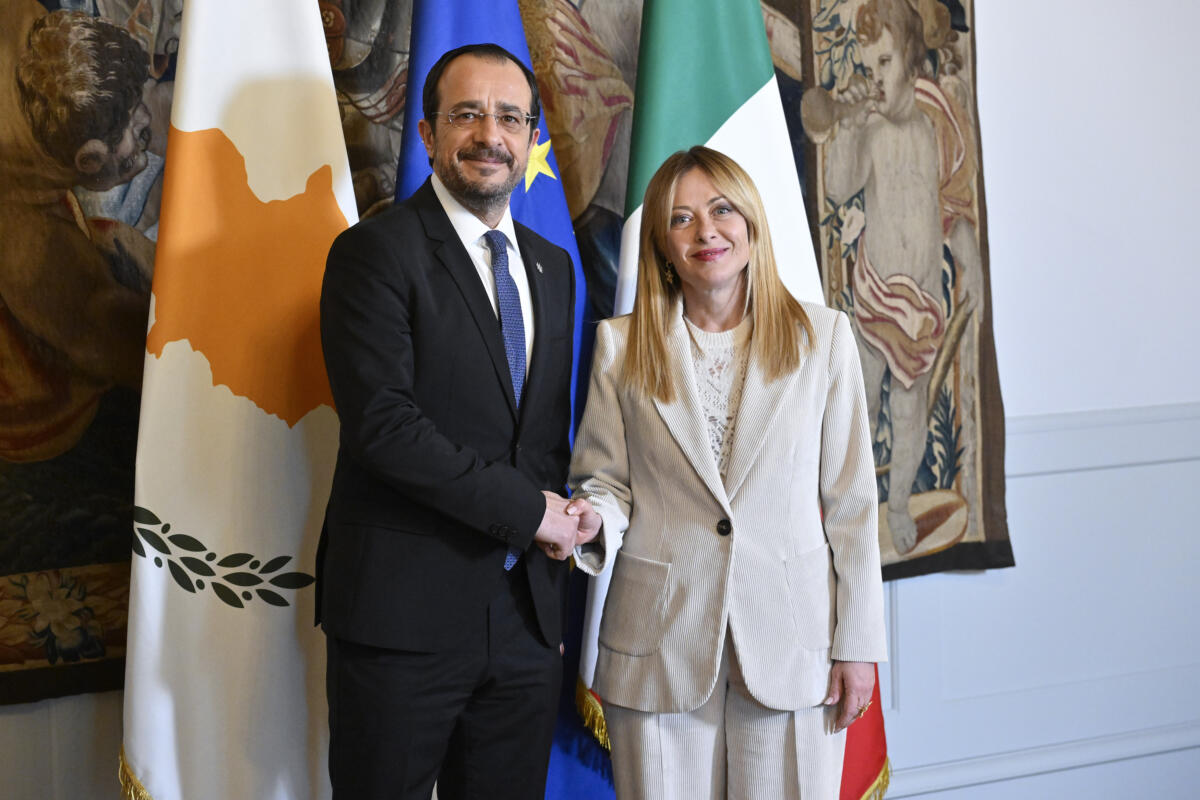 dialogo Italia Cipro