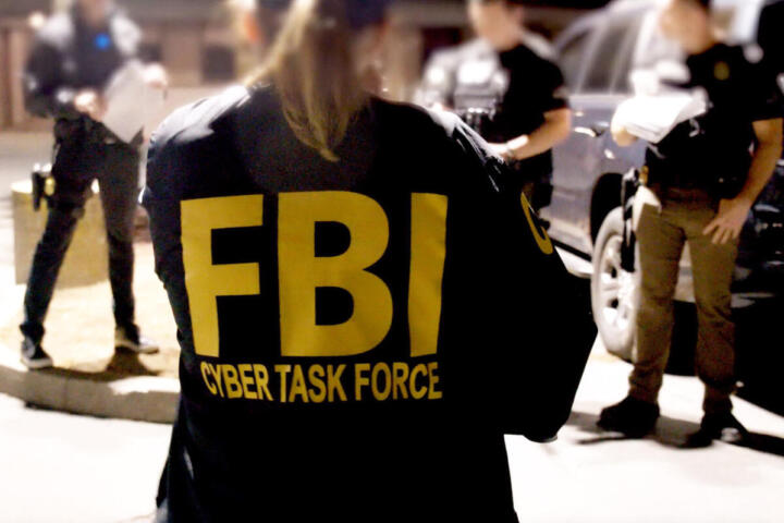 allerta FBI Iran sicurezza infrastrutture USA