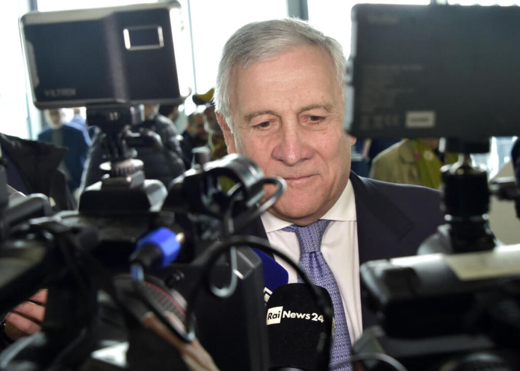 Tajani: “L’Italia non è in guerra”. Impegno nel Mar Rosso, stop a interventi su Hormuz