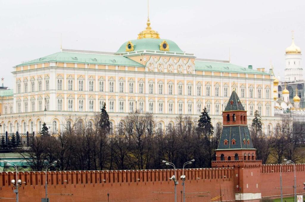 Il WP: "La Russia avrebbe aiutato l’Iran a localizzare forze Usa nel Golfo"