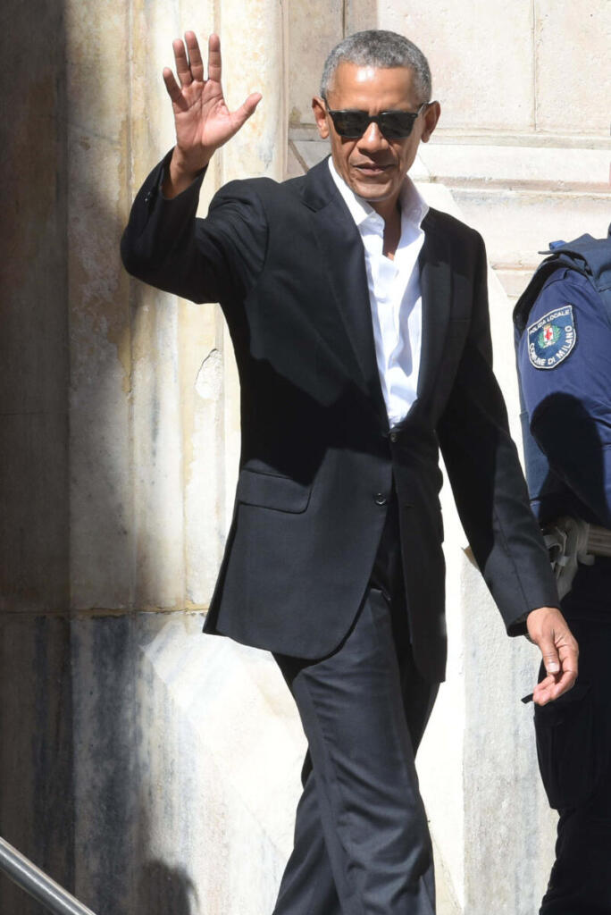 Obama inaugura il suo centro presidenziale e rompe il protocollo: “Trump non sarà invitato”