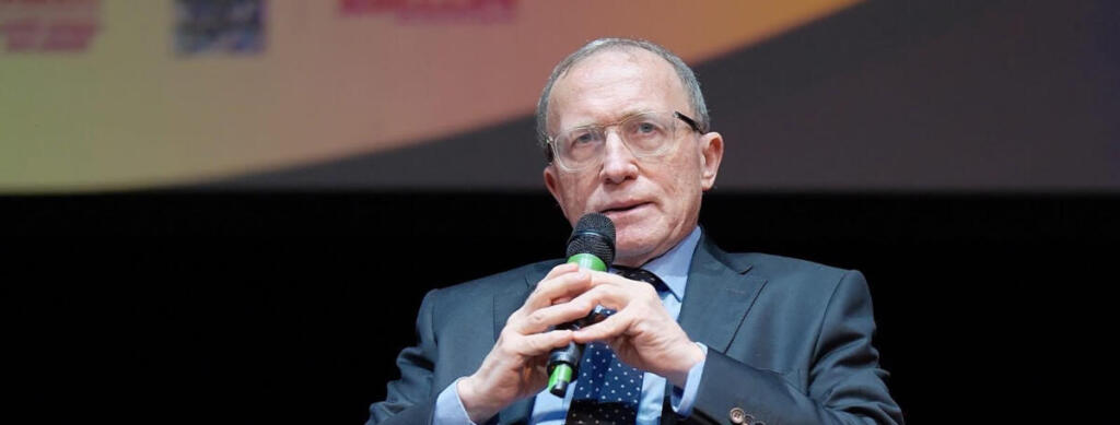 Fulvio Bonavitacola, Avvocato, Assessore alle attività produttive e sviluppo economico della Regione Campania