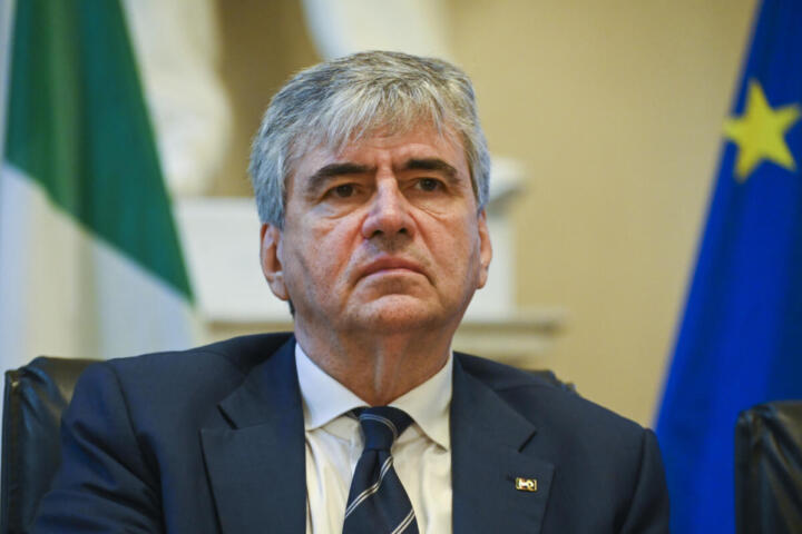 Turismo, Mazzi giura al Quirinale: è lui il nuovo Ministro, Meloni lascia l’interim