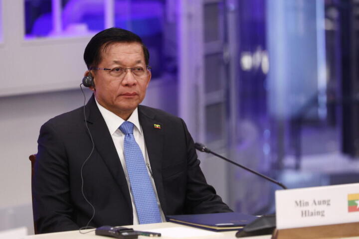 Il capo della giunta militare birmana Min Aung Hlaing è stato eletto presidente da un parlamento filo-militare