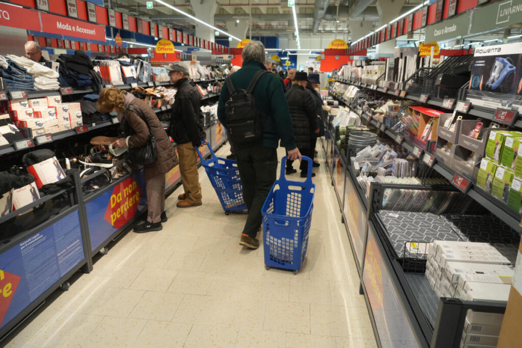 Pasqua, consumi in aumento: crescono agnello, colombe e uova di cioccolato