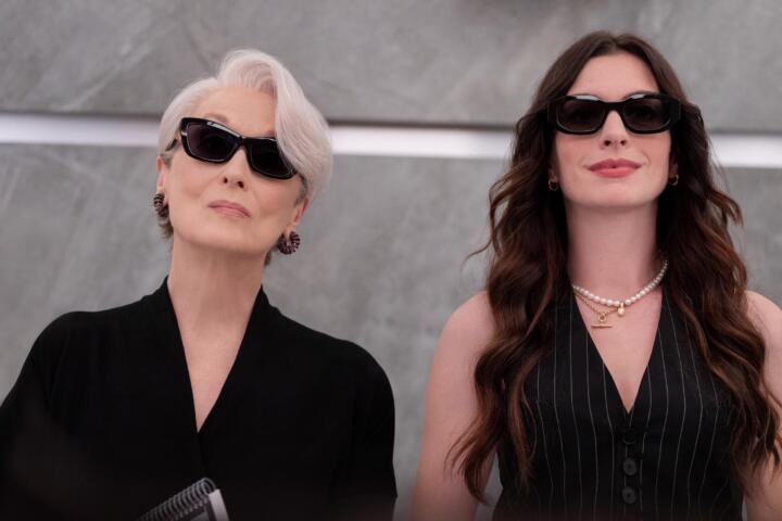 Meryl Streep (Miranda Priestly) ed Anne Hathaway (Andy Sachs) in “Il Diavolo veste Prada 2” - Foto di Macall Polay. © 2026 20th Century Studios. All Rights Reserved