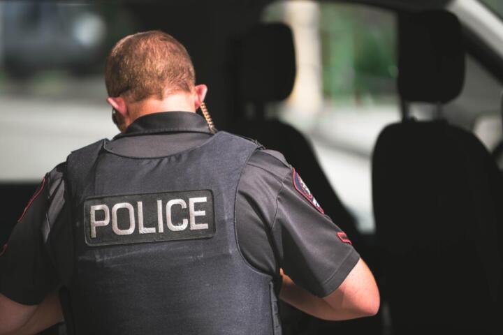 Florida, ombre nel campus universitario: il coinquilino accusato del duplice omicidio dei dottorandi USF