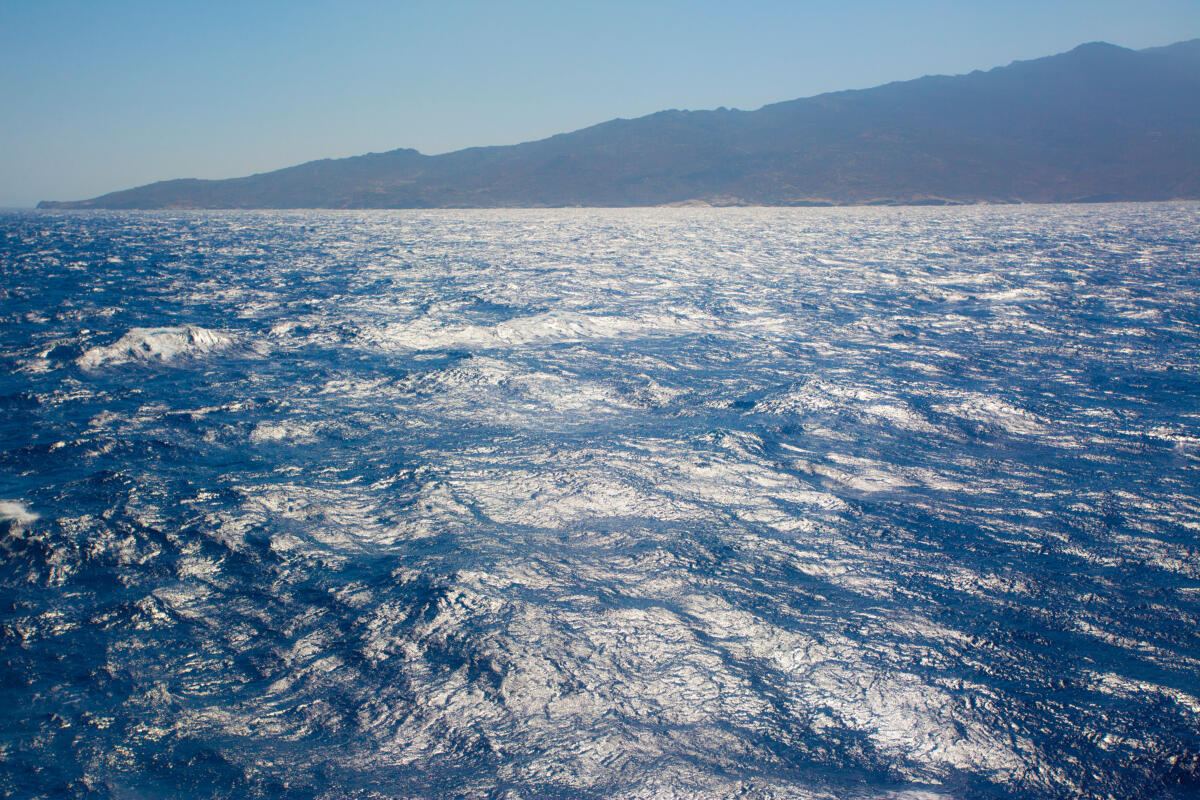 Naufragio nel Mediterraneo, sopravvissuti sotto shock a Lampedusa: decine i dispersi
