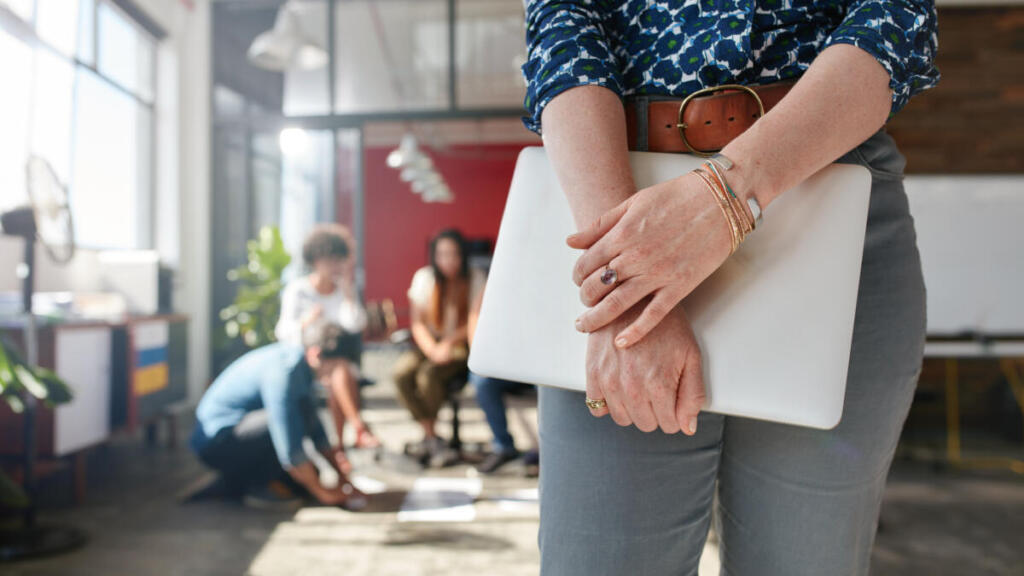 Lavoro, a febbraio più denunce ma meno morti: cresce il peso delle malattie professionali