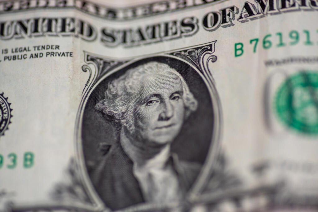 Il Giappone stanzia 10 miliardi di dollari per sostenere i Paesi colpiti dal caro petrolio