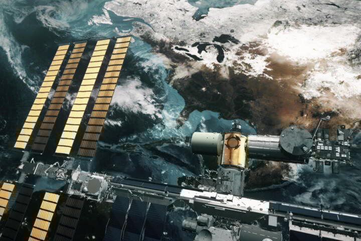 Spazio: Artemis II si avvicina al lato nascosto della Luna