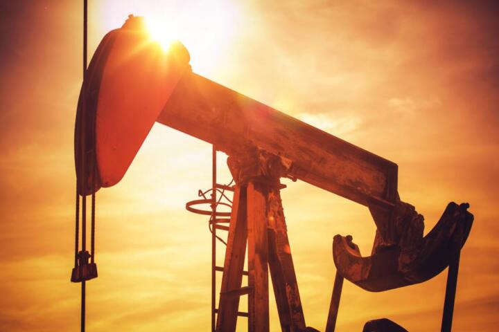 Il Brent vola ai massimi da quattro anni: superata la soglia dei 126 dollari al barile
