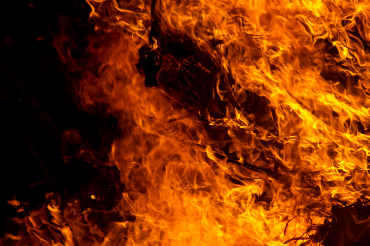 California in fiamme: i venti di Santa Ana riaccendono l’incubo degli incendi