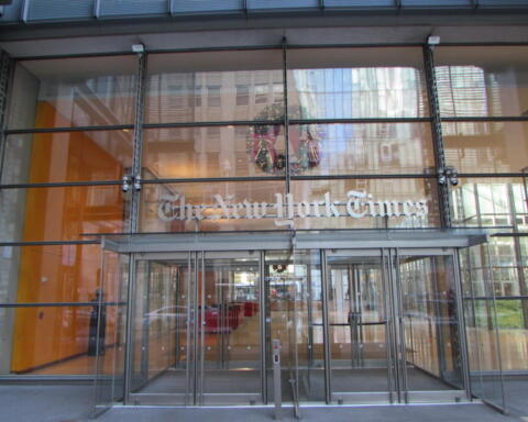Agenzia federale denuncia il New York Times: “Discriminato un dipendente bianco escluso da una promozione”