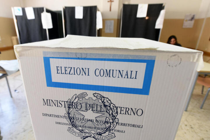 Comunali, i primi exit poll: Venturini avanti a Venezia, Basile verso la conferma a Messina
