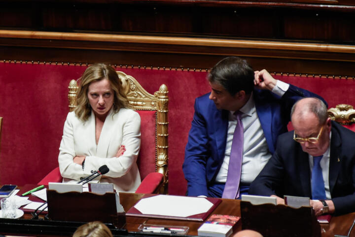 Fitto e Meloni spingono il piano Ue anti-crisi: “Subito i fondi per energia, famiglie e imprese”
