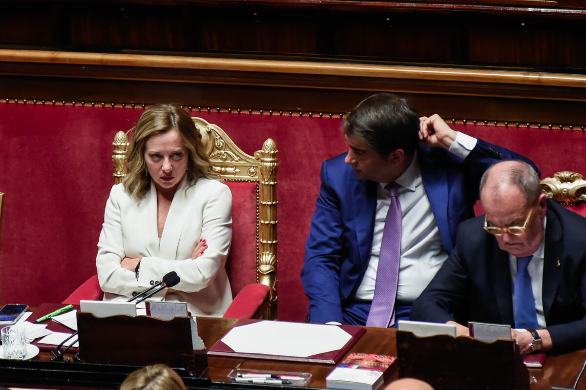 Fitto e Meloni spingono il piano Ue anti-crisi: “Subito i fondi per energia, famiglie e imprese”