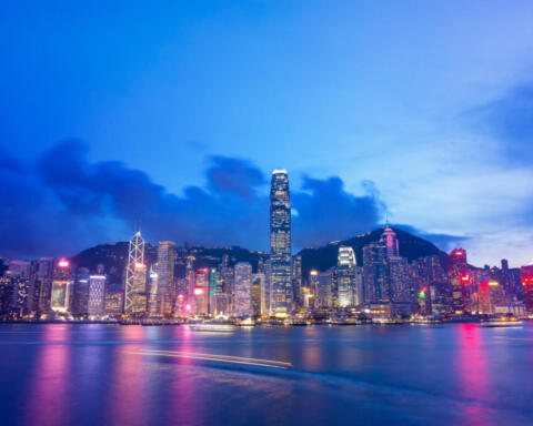 Hong Kong, l’isola si riempie di festaioli per il secolare Festival dei Panini