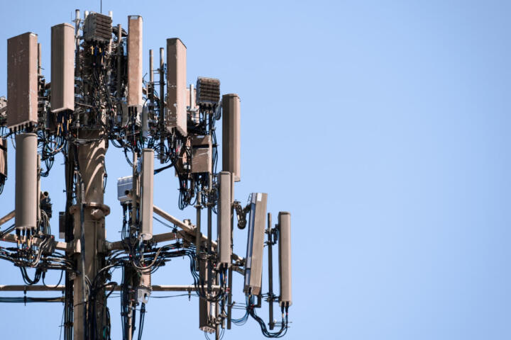Torri telefonia solare: meno costi e più continuità di servizio