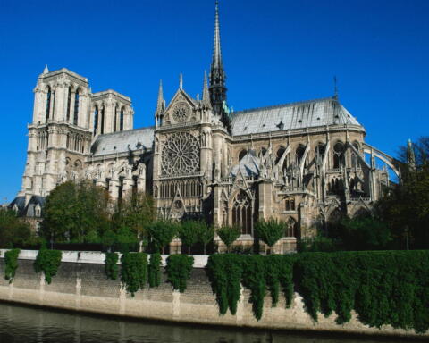 Sotto la piazza di Notre‑Dame riaffiora una Parigi di duemila anni fa