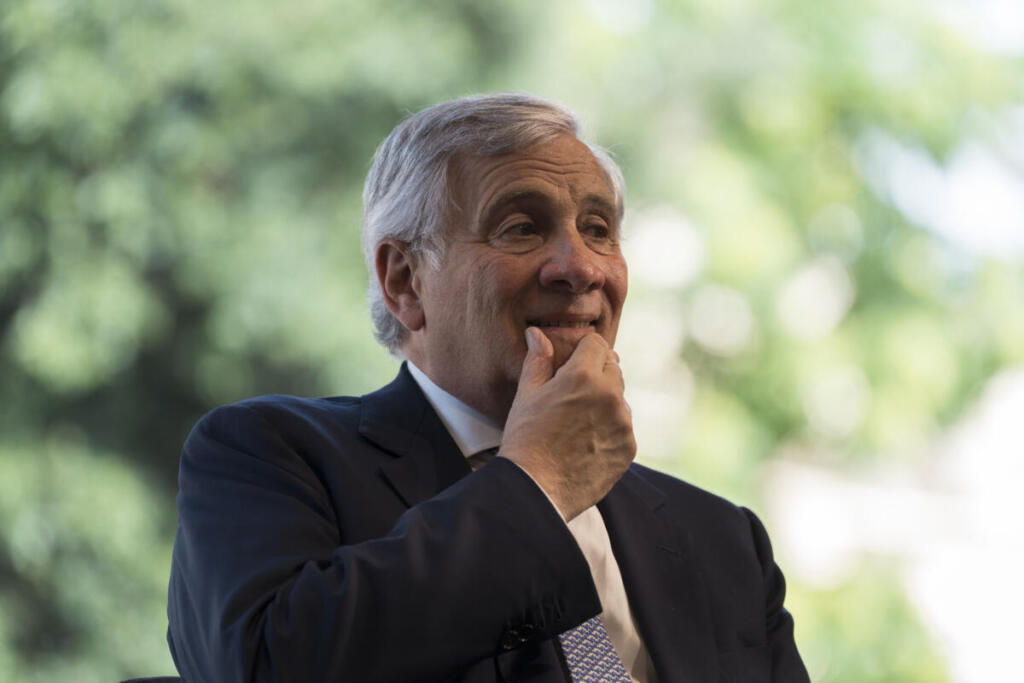 Venezuela, bambino salvato dopo tre giorni sotto le macerie. Tajani: “Dall’Italia nuovi aiuti”