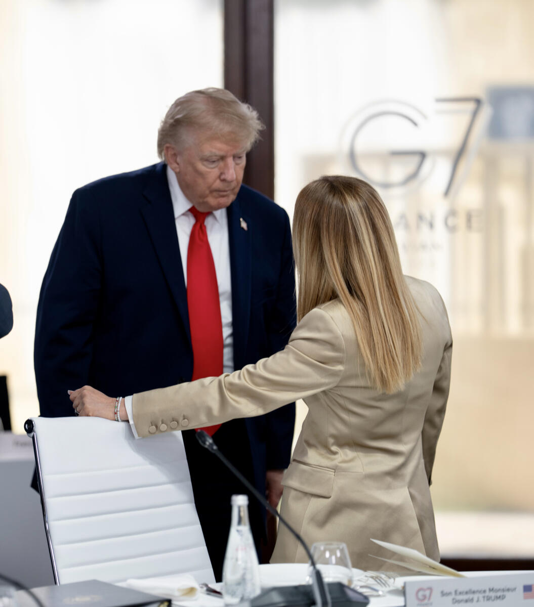 Meloni e Trump, disgelo al G7: “L’Occidente resti unito”