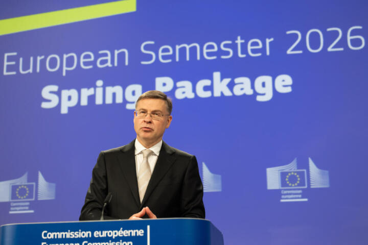 L’Europa apre all’energia: più flessibilità nei conti per investire contro il caro-fossili