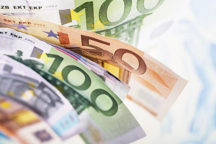 L’economia italiana, crescita moderata fino al 2027: Pil a +0,7%, pesano inflazione e tensioni geopolitiche
