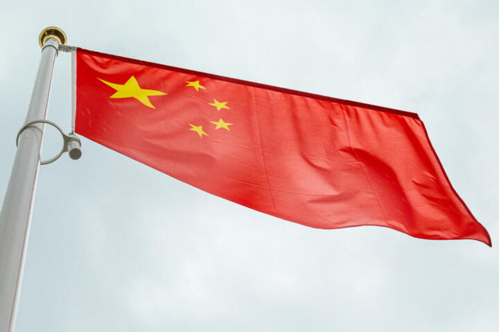 La Cina lancia il nuovo Lunga Marcia 12B senza avvisi di sicurezza: cresce la preoccupazione internazionale