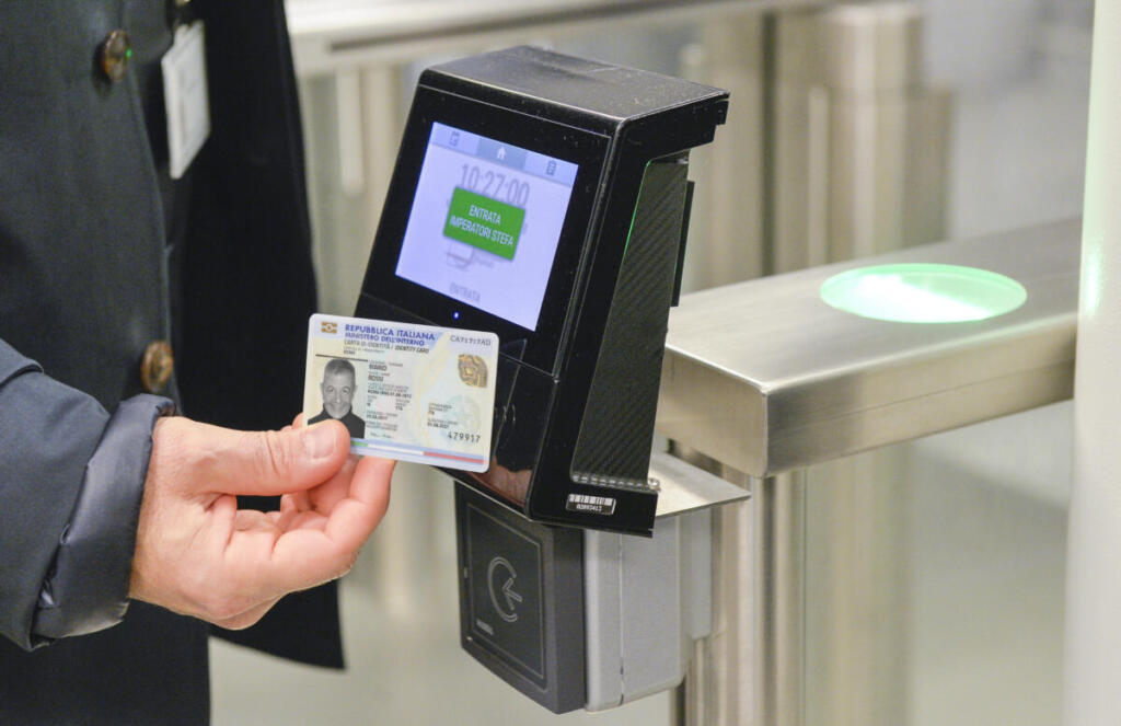 Over 70, la carta d’identità elettronica diventa permanente