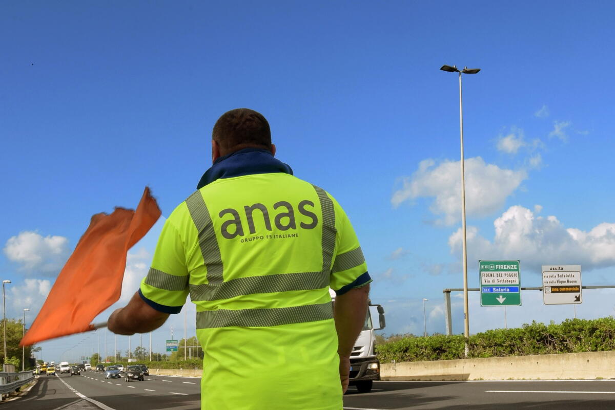 Esodo estivo, Anas sospende l’83% dei cantieri: oltre 27 milioni di spostamenti nel primo weekend