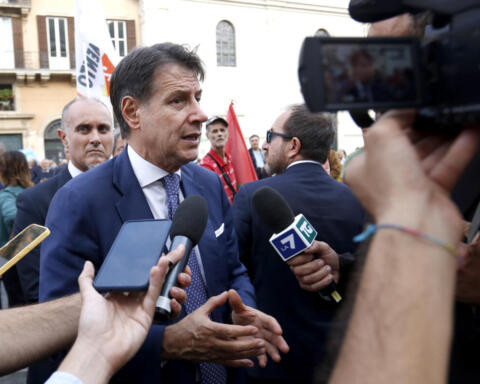 Conte attacca la commissione Covid: "È una pantomima, voglio essere ascoltato"