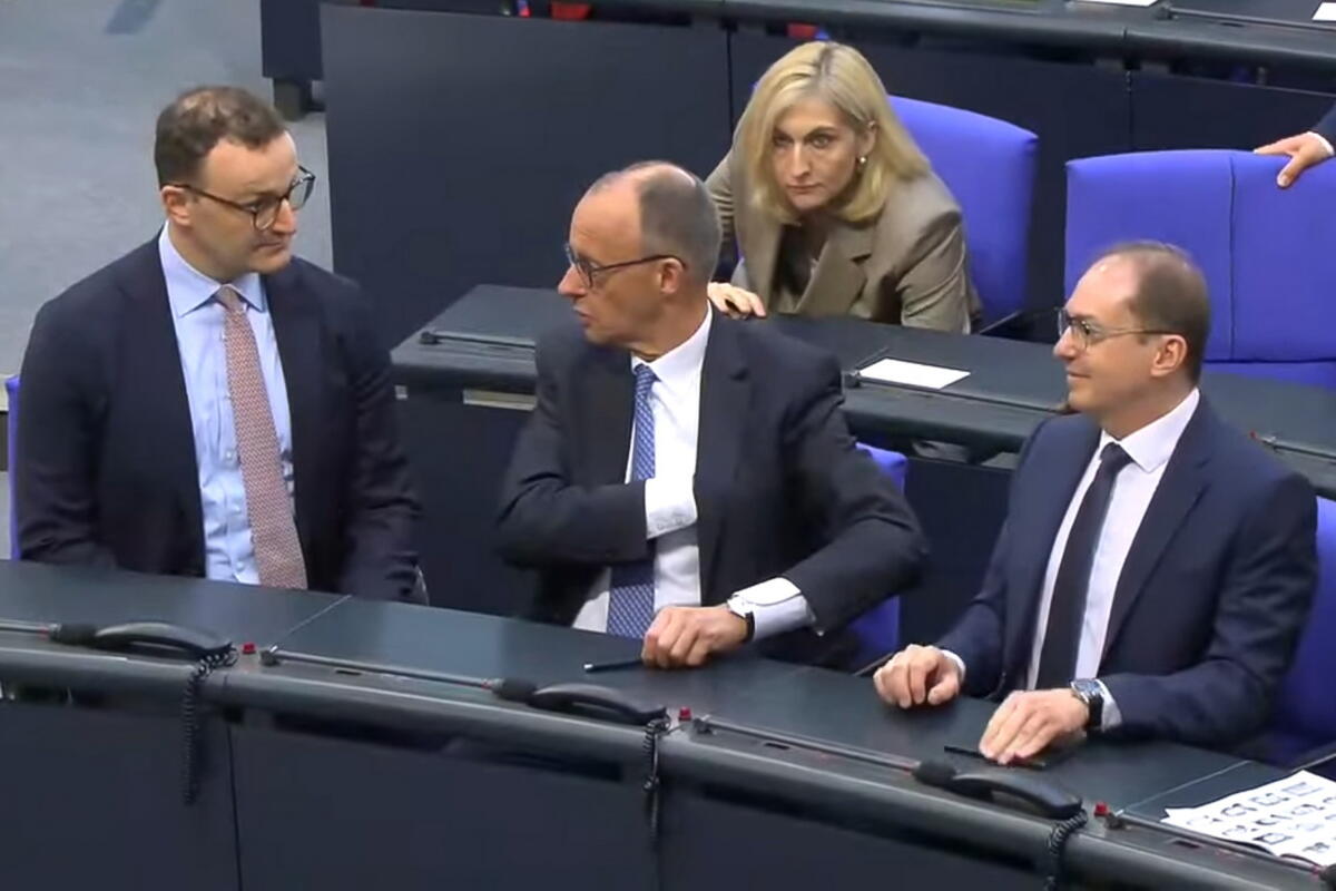 Germania, Jens Spahn si dimette: la maternità surrogata negli Usa apre una crisi nella CDU/CSU