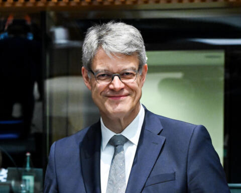 Patrick Schnieder si dimette