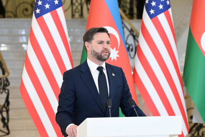 Usa-Iran, al via a Doha i colloqui tecnici indiretti. Vance: “Anche se falliscono, siamo in ottima posizione”